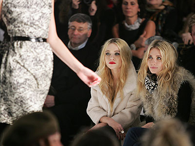 Fashion  Style Games on More Caught In The Act At Fashion Week      Style News   Stylewatch