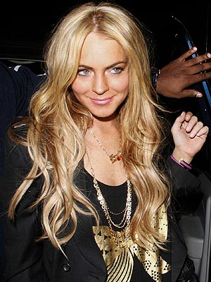 lindsay lohan hair up. Lindsay Lohan Goes Blonde!