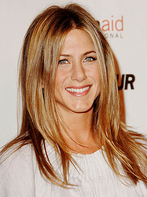 Ever stare enviously at the intensity of Jennifer Aniston's bright blue eyes