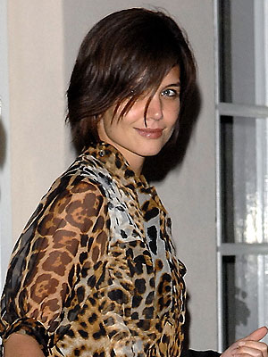 katie holmes short hairstyle. katie holmes short hair 2011.