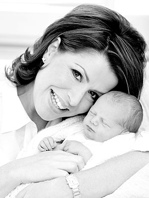 Natasha Kaplinsky Gives Birth to a Son Shares Photos