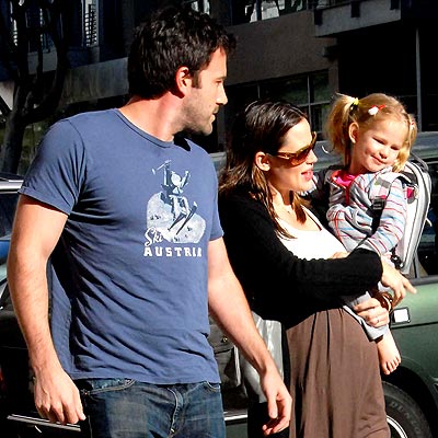 SCHOOL DAYS photo | Ben Affleck, Jennifer Garner, Violet Affleck