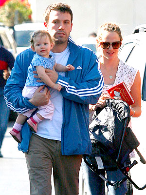 THREE'S COMPANY photo | Ben Affleck, Jennifer Garner, Violet Affleck