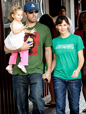 GOOD "GENES" photo | Ben Affleck, Jennifer Garner, Violet Affleck