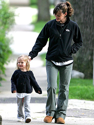 MOMMY'S MINI photo | Jennifer Garner, Violet Affleck