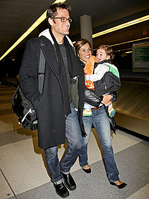 HAPPY ARRIVAL photo | Mariska Hargitay