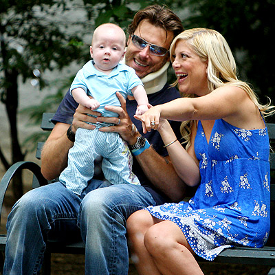 GOT THE BLUES photo | Dean McDermott, Tori Spelling