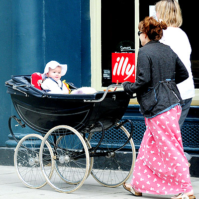 Silver Cross Stroller on Strolling With The Stars   Silver Cross Balmoral Pram   Babies  Helena