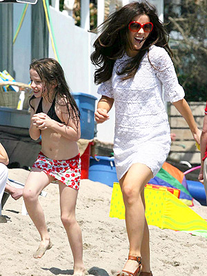 KATE & LILY  photo | Kate Beckinsale