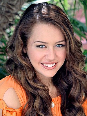 miley cyrus makeup. Fun Miley Cyrus Polls - Fun140