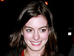 Anne Hathaway's Romantic N.Y.C. Stroll | Anne Hathaway