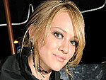 Hilary & Haylie Duff Do Dinner in Hollywood
| Hilary Duff
