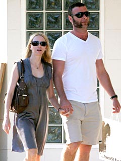 Couples Watch: Kristen & Dax, Naomi & Liev ...| Couples: Scenes From the Inside, Caught in the Act, Dax Shepard, Kristen Bell, Directors Class, RolesClass