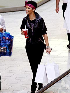 Rihanna Takes Her Pup Jewelry Shopping in Florida | Rihanna