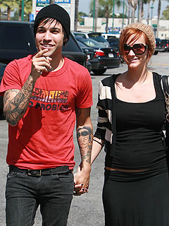 Ashlee & Pete's Family Pizza Lunch | Ashlee Simpson, Pete Wentz