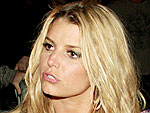 Jessica Earns an Early Birthday Serenade from Tony Romo
| Jessica Simpson
