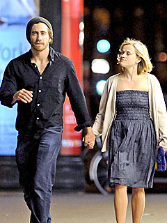 Reese & Jake See Fireworks in Paris | Jake Gyllenhaal, Reese Witherspoon