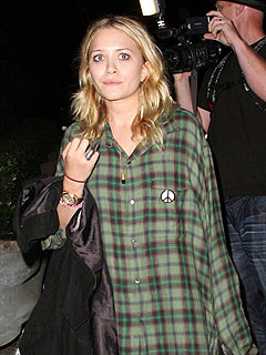Mary-Kate's Patio Chat in West Hollywood | Mary-Kate Olsen