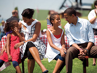Barack Obama Gives Daughter $1 Allowance a Week| Barack Obama, Michelle Obama