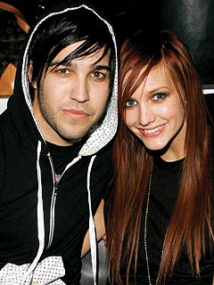 Pete and Ashlee Celebrate at Rehearsal Dinner | Ashlee Simpson, Pete Wentz