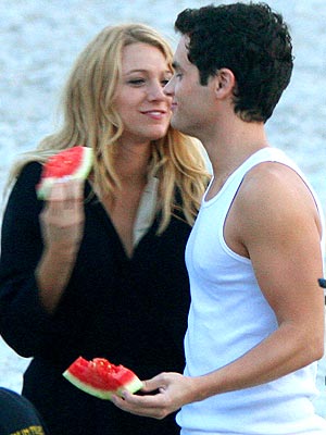 blake lively y penn badgley. Blake Lively, Penn Badgley