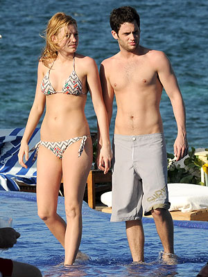 blake lively and penn badgley. COOLING THEIR HEELS photo | Blake Lively, Penn Badgley