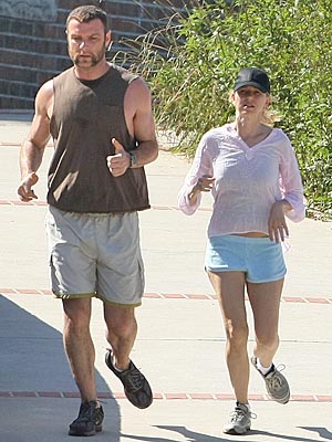 GRAB YOUR PARTNER photo | Liev Schreiber, Naomi Watts