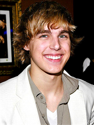 CODY LINLEY photo | Cody Linley