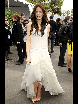 BREEZING THROUGH photo | Kate Beckinsale