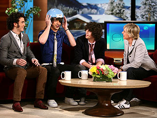 Ellen DeGeneres Gets Protective of Joe Jonas | Ellen DeGeneres, Joe Jonas