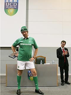 Will Ferrell Has Irish Award Society in Stitches | Will Ferrell