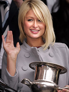 http://img2.timeinc.net/people/i/2008/news/080218/paris_hilton3_240.jpg