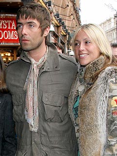 gallagher liam girlfriend oasis nicole appleton singer marries longtime brandy celebritysnap