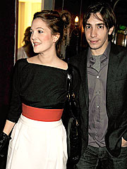 Drew Barrymore Celebrates 33rd Birthday with Justin and Cameron | Drew Barrymore, Justin Long