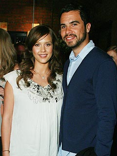 Pregnant Jessica Alba Welcomes a Baby Girl