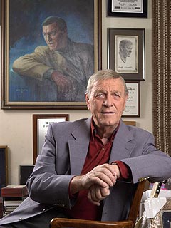 Country Superstar Eddy Arnold Dies