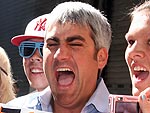 Taylor Hicks Admits: I'm a Jonas Brothers Fan!