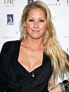 Biggest Loser: Anna Kournikova Out as Trainer | Anna Kournikova