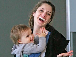 amanda peet news