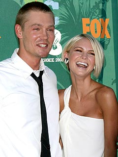 Chad Michael Murray Says Fiancée 'Makes Me Laugh' | Chad Michael Murray