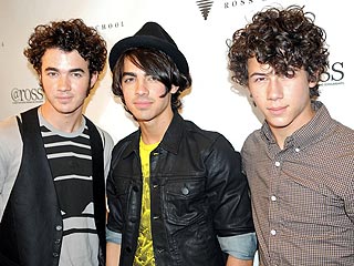 Jonas Brothers Reveal What They Want in Girlfriends