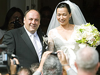 http://img2.timeinc.net/people/i/2008/news/080908/james_gandolfini2320.jpg