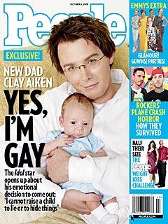 singer Clay Aiken is