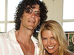 Howard Stern, Beth Ostrosky Wed in New York