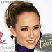 Jennifer Love Hewitt Is 'Perfecting Her Pushup'