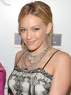 Hilary Duff Signs TV Deal with NBC