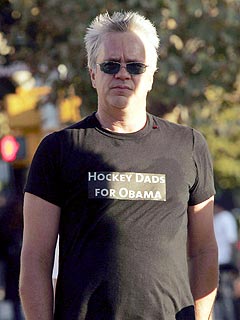 http://img2.timeinc.net/people/i/2008/news/081117/tim_robbins240.jpg