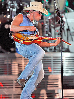 KENNY CHESNEY  photo | Kenny Chesney