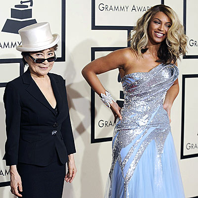 Grammys: The Stars Arrive! - YO...