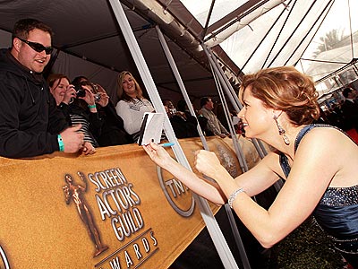A STAND-UP LADY photo | Jenna Fischer